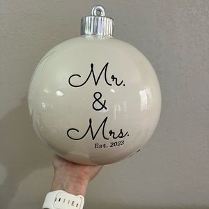 Mr & Mrs Ornament figure